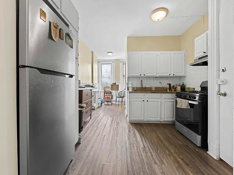 682 Seneca Ave #3L — Photo 14