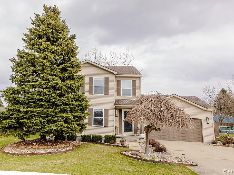 1st image of 9490 Sandy Hollow Ln