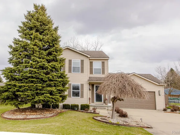 9490 Sandy Hollow Ln, Davison, MI 48423