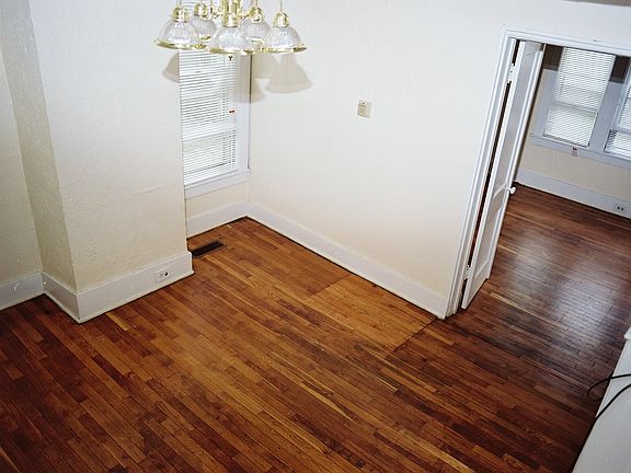 621 Dining Room