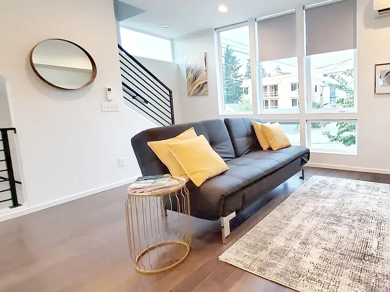 6303 Fauntleroy Way SW #A — Photo 11