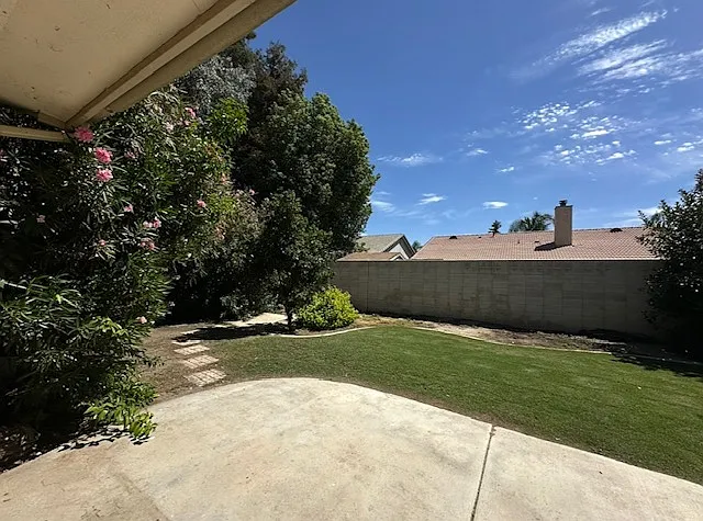 4 bed, $2,500 — Photo 3
