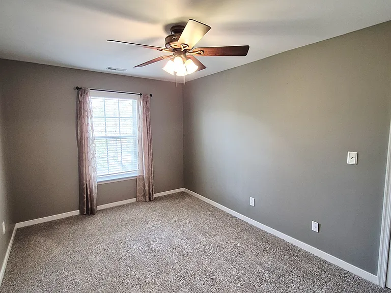 1563 Providence Knoll Dr — Photo 38