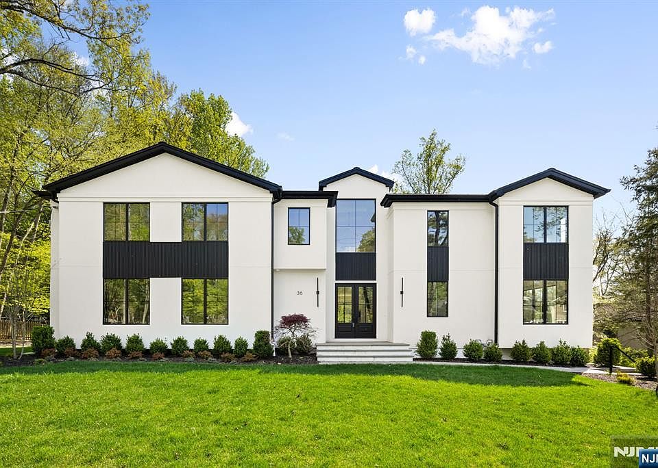 1st image of 36 Hampshire Hill Rd