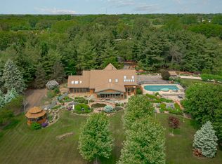 29295 N Callahan Rd, Wauconda, IL 60084