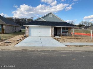 2588 Rutherford Dr, Southaven, MS 38672