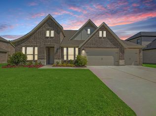 809 Calle Dr, Van Alstyne, TX 75495