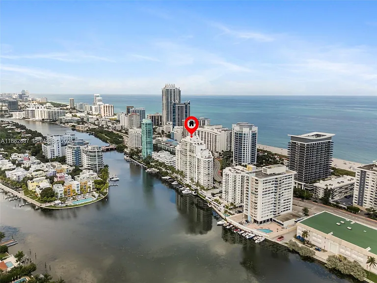 5900 Collins Ave #604 — Photo 4