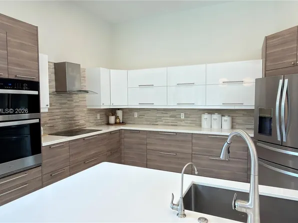 3829 Heron Ridge Ln, Weston, FL 33331