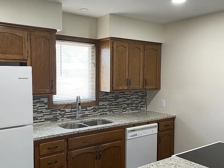 1703 Heritage Ln #4 — Photo 7
