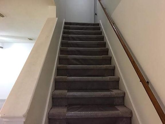 5th image of 8310 Holmwood Dr