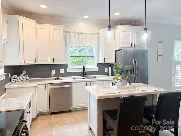 3rd image of 350 French Mountain Dr