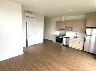 1439 NW 60th St #401, Seattle, WA 98107