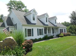 49 Youngs Xing N, Ogunquit, ME 03907