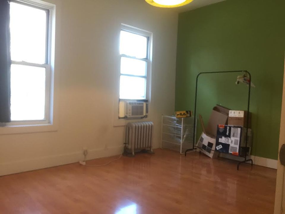 2nd image of 946 41st St APT 3