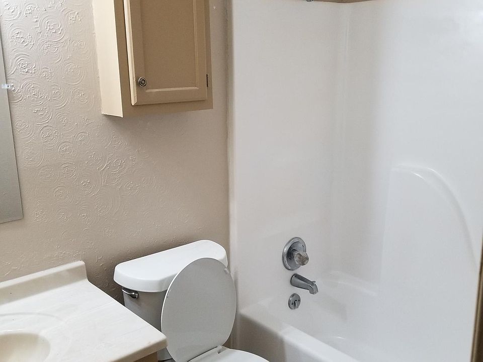 1st image of 4936 Seven Pine Cir