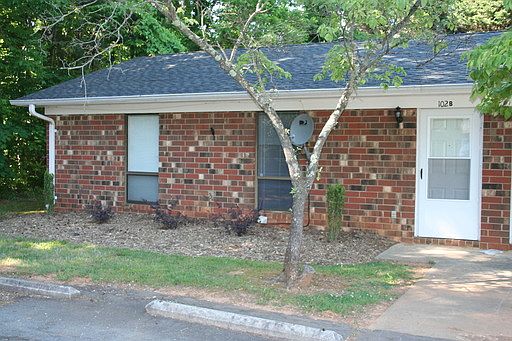 1st image of 102 Heritage Dr APT B
