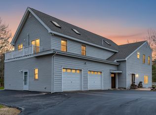 14 Cal Vista Drive, Dayton, ME 04005