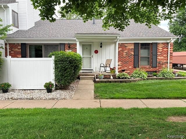 1st image of 38726 Golfview Dr E #23