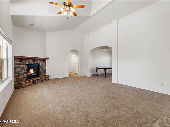 5th image of 2400 Gables Way