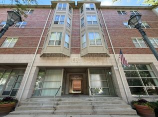 57 E Hattendorf Ave APT 301, Roselle, IL 60172