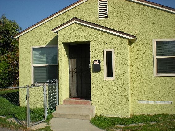 1st image of 729 W Orange Grove Ave