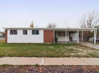 697 W 2400 N, Clinton, UT 84015