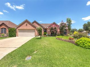 2600 Logan Dr, Mansfield, TX 76063
