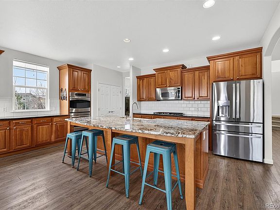 4th image of 3172 Traver Drive