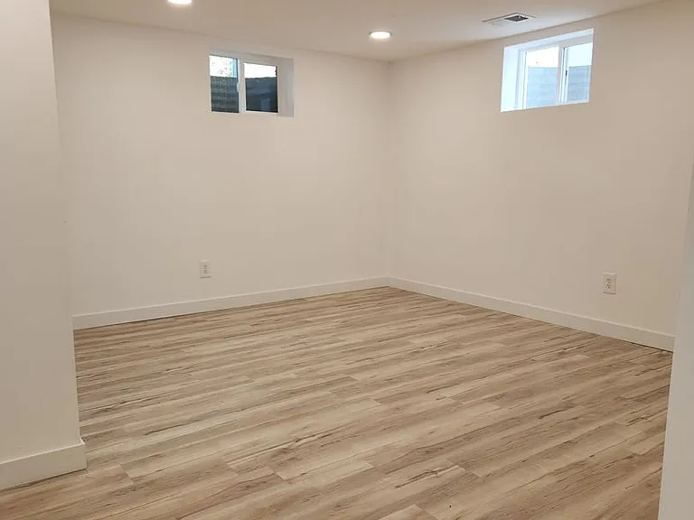 5060 S Fox St — Photo 17