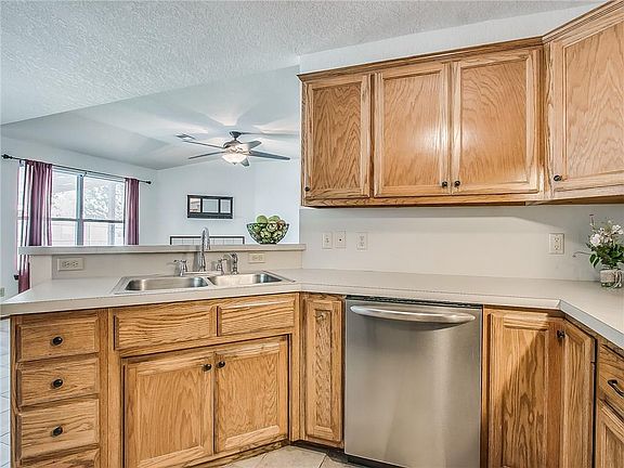 5th image of 12501 Park Ave