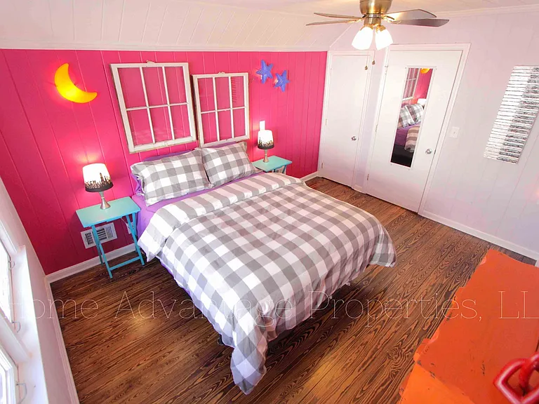 924 Burchwood Ave — Photo 21