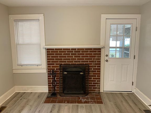 2nd image of 423 Marlboro Ave