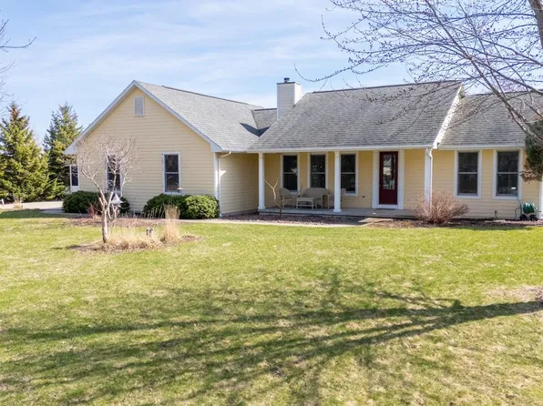 2457 Greystone COURT, Oshkosh, WI 54902