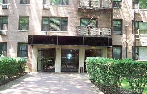1st image of 4 Birchwood Ct APT 5D