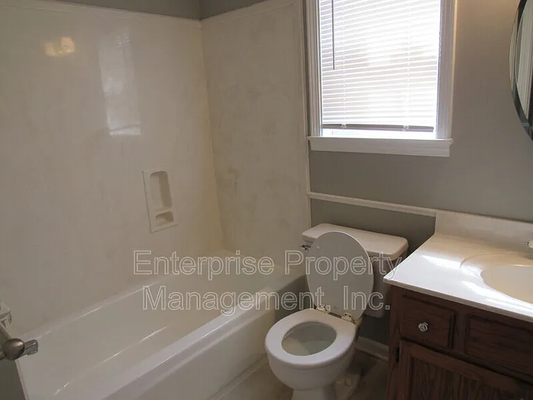 7037 Meadowlands Pl — Photo 24