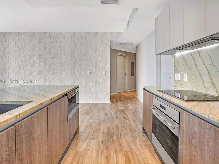 801 S Miami Ave #1805 — Photo 6