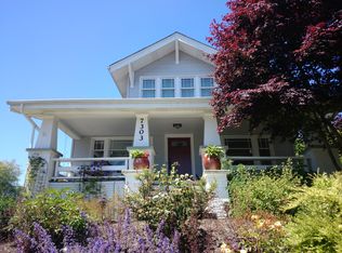 7303 28th Ave NW, Seattle, WA 98117