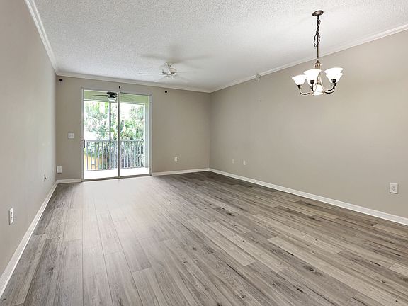 5th image of 5700 Bentgrass Dr Unit 211