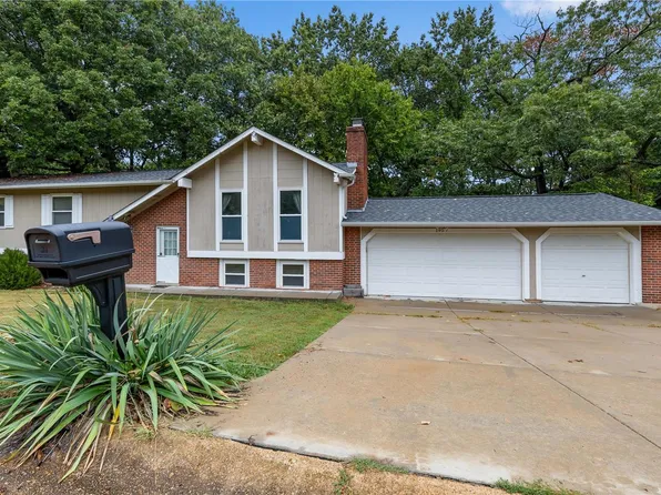 1957 Forest Haven Dr, Imperial, MO 63052