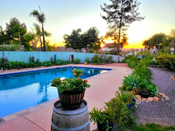 510 Burgasia Path, El Cajon, CA 92019