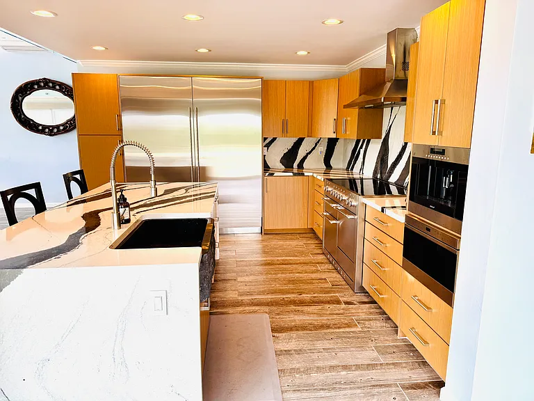 170 Poipu Dr — Photo 3