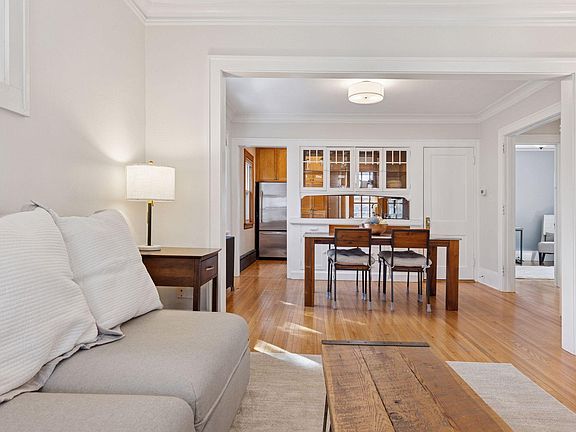 3rd image of 1738 Palace Ave