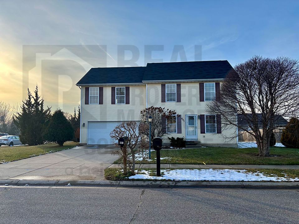 1st image of 601 Mary Dr