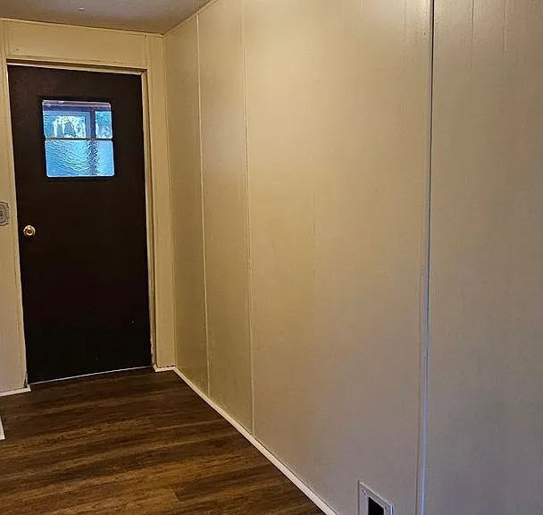 108 Davis Rd E — Photo 9