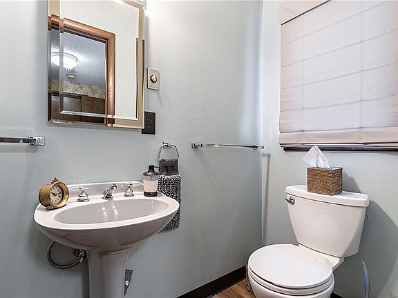 4th image of 2886 Brent Dr