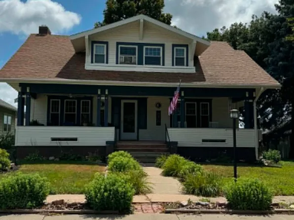 105 W 6th St, Neligh, NE 68756