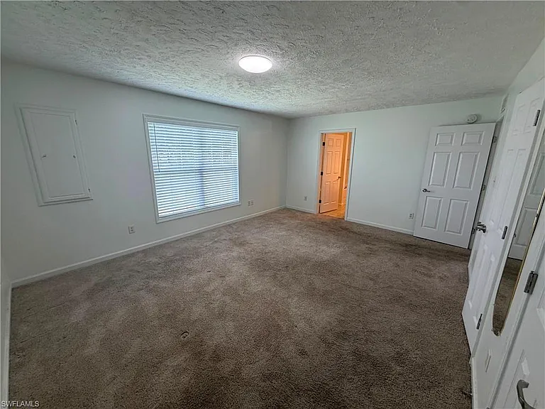 250 Leawood Cir — Photo 18