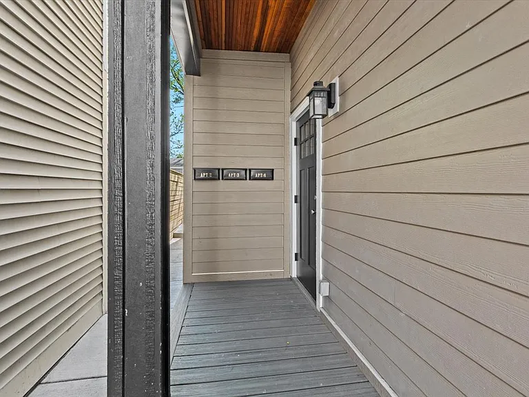1343 S Preston St — Photo 11