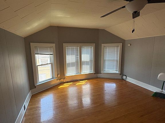 3rd image of 407 W South Park Ave #A